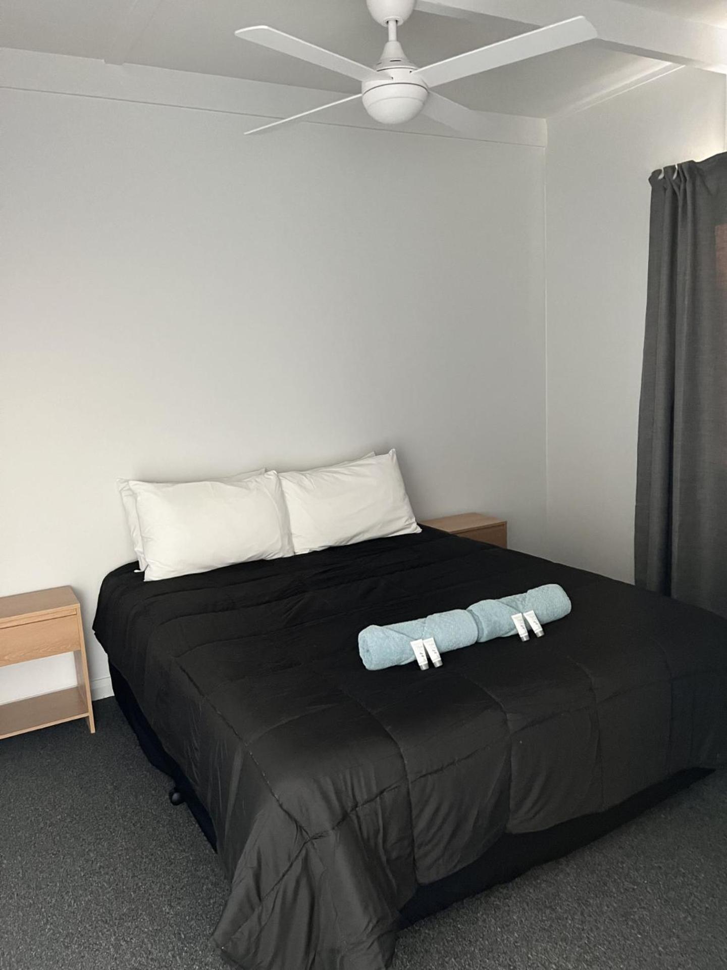 Albatross Motor Inn 莱克斯恩特伦斯 外观 照片
